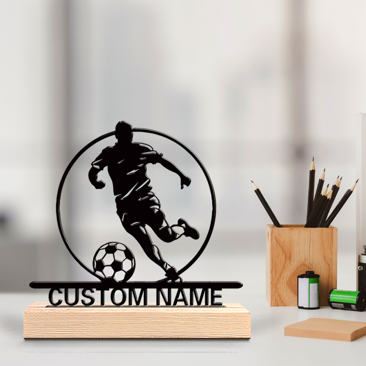 Patung Logam Pemain Sepak Bola - Baby Products Decoration ulasan dan harga